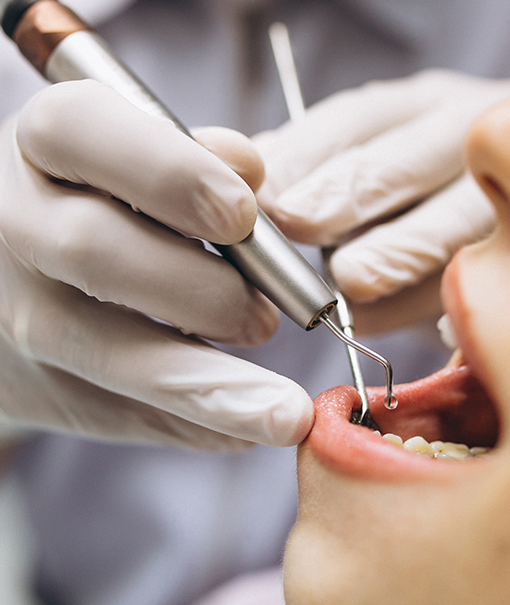 Adental - Ağız ve Diş Sağlığı Polikliniği